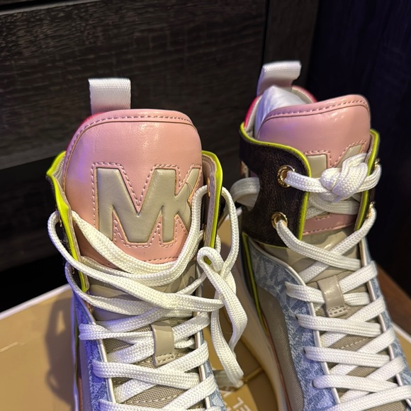 Michael Kors NWT Matson Color block logo High-Top Sneakers - Picture 3 of 8